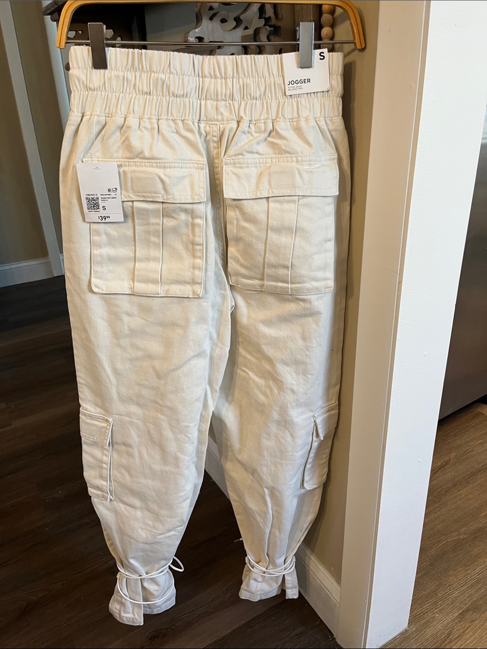 Forever 21 Cream Cargo Drawstring Joggers - Picture 2 of 7
